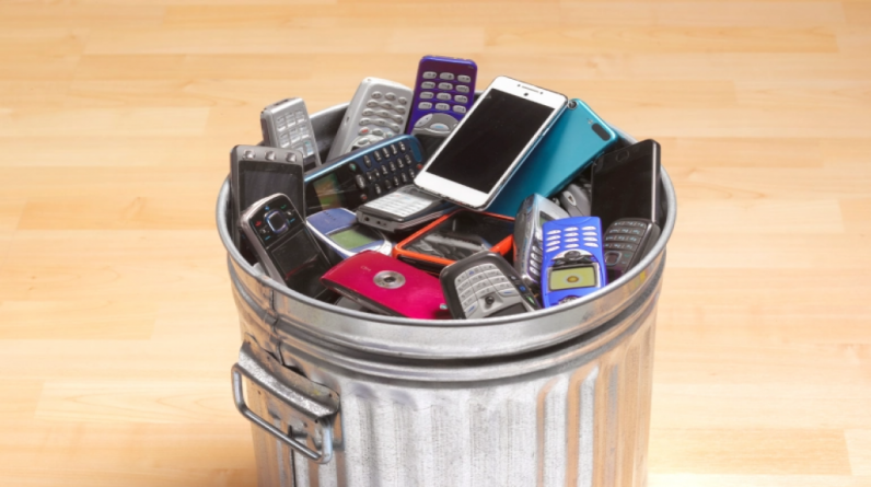 5.3 مليارات هاتف محمول سيذهب لمكبات النفايات في عام 2022